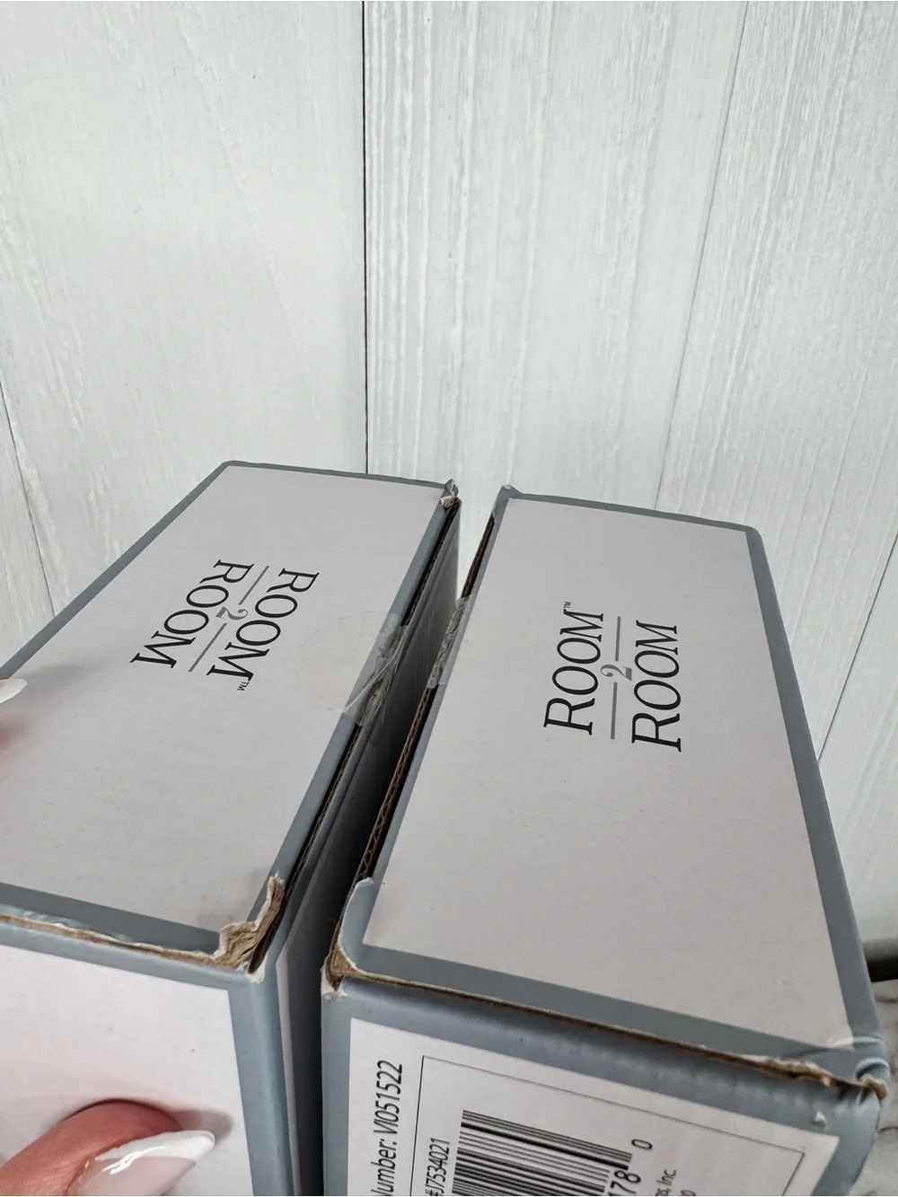 Room 2 Room Clear Floating Shelves - Lot of 2